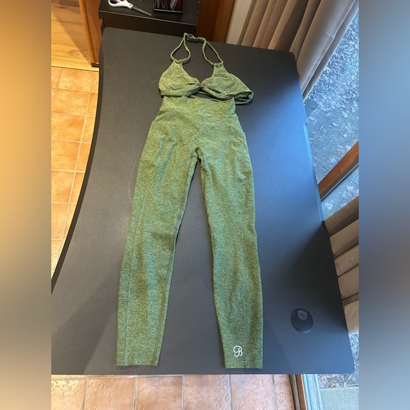 (3) Bombshell Workout Set Bundle - Picture 2 of 13